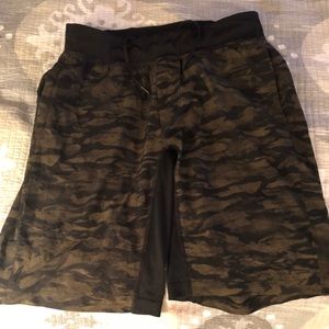 T H E shorts 11” inseam